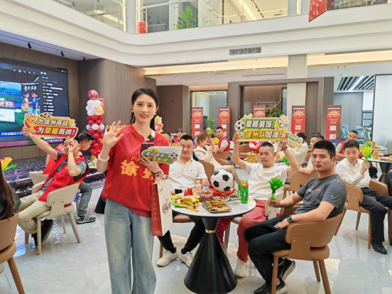 队报：巴黎卖拉莫斯和李刚仁收入破亿，将签阿克利乌舍和迪奥曼德