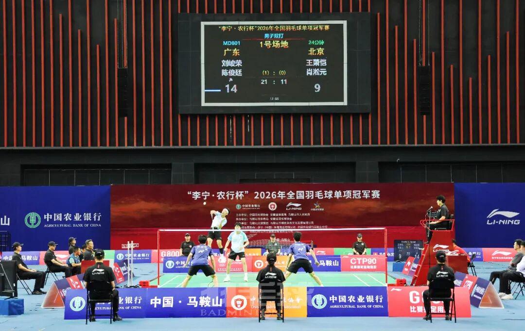 4年1.785亿！篮网要抢里夫斯，湖人该跟上吗？