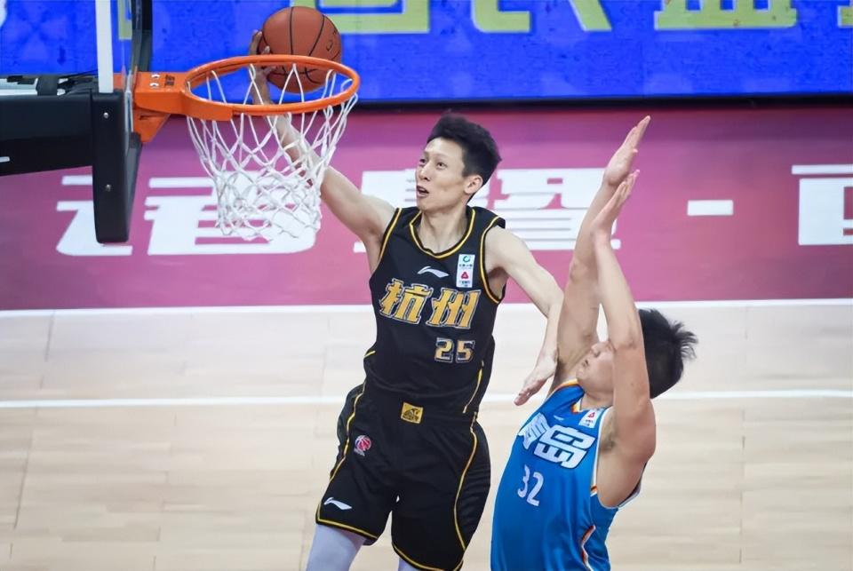 Shams：除斯普利特外 公牛还面试了森林狼助教诺里等三人