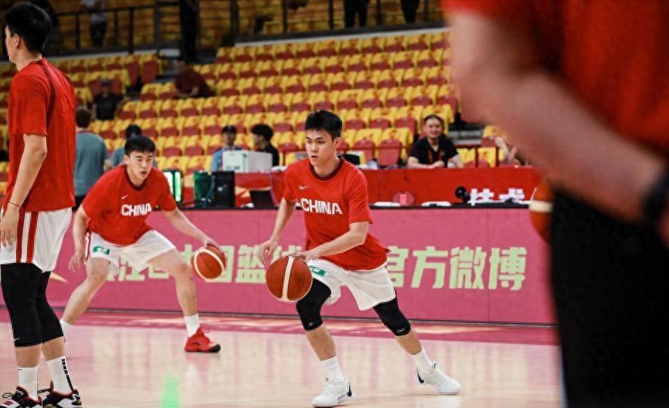 哈珀崛起逼宫，马刺面临福克斯难题