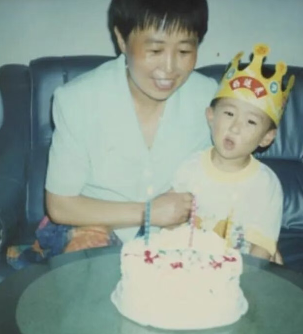 尊龙NBA球星詹姆斯·哈登被捕