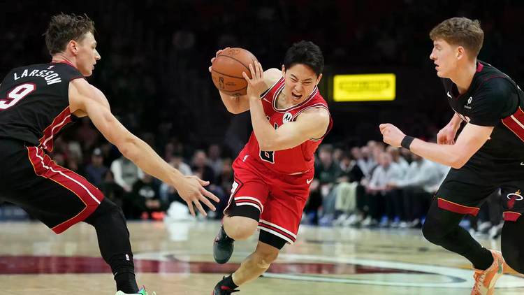 他这个命啊！离开湖人，湖人夺冠，离开尼克斯，尼克斯也拿了冠军
