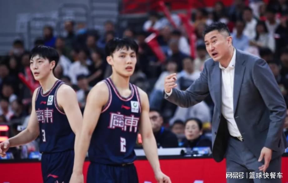 绿军布朗申请主播大学引球迷不满