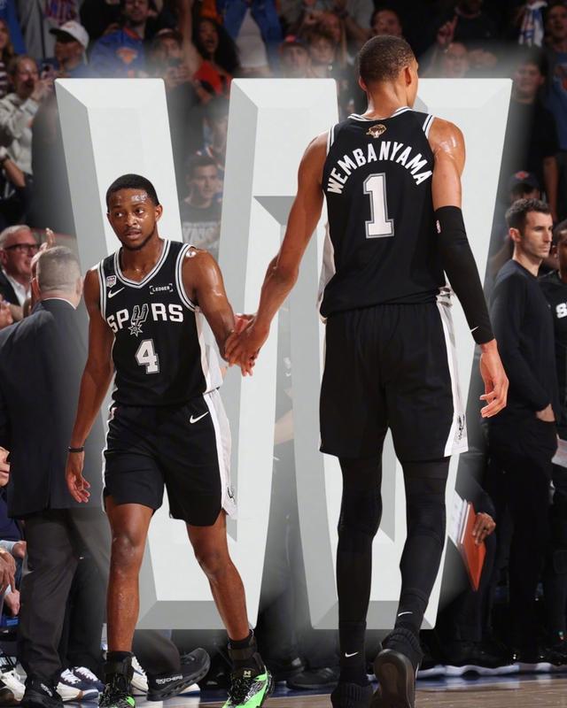 NBA球员齐聚青训营：朗多传授球商，欧文膝伤后首秀状态良好
