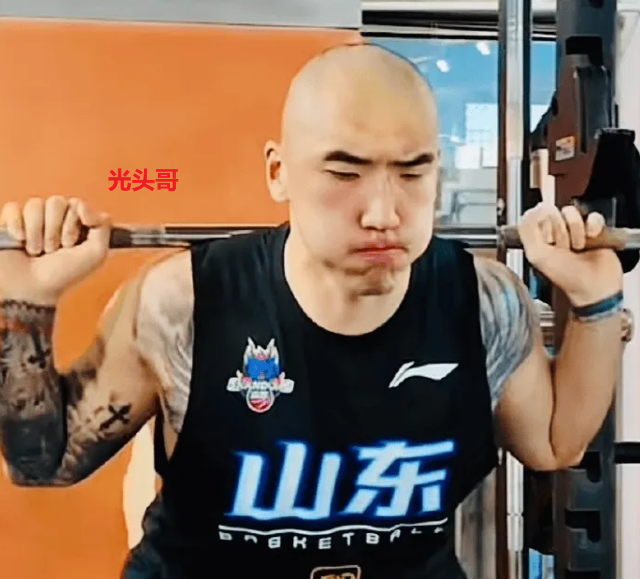 NBA总决G5邀米奇·盖顿赛前唱国歌
