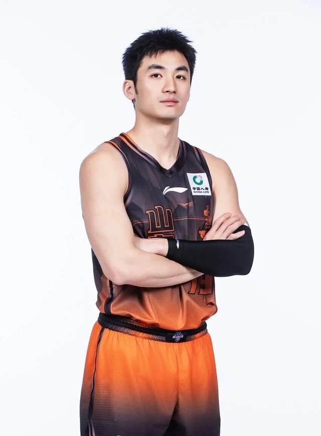 NBA总决赛尼克斯4:1战胜马刺