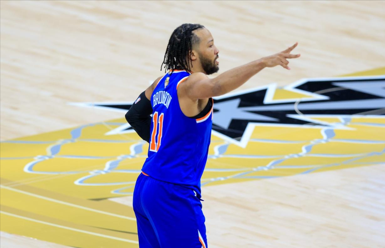 突发！福克斯取关马刺，字母哥交易倒计时，快船计划追求FMVP