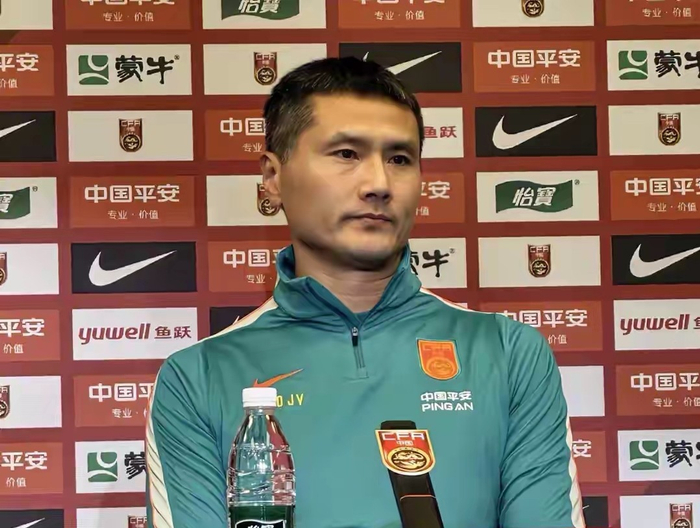 曝绿军追字母哥三方交易存硬伤
