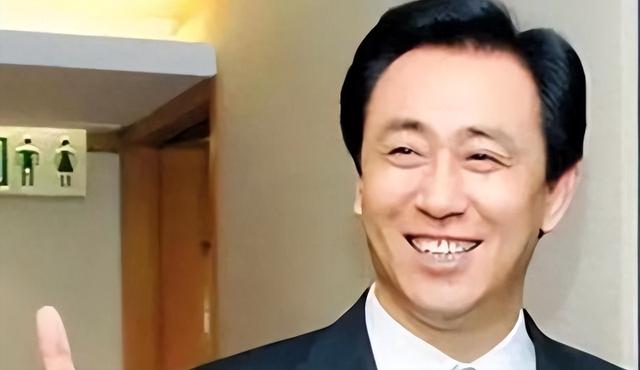 曼晚：加斯科因当年为钱拒曼联选热刺结果后悔终身，M费要注意了
