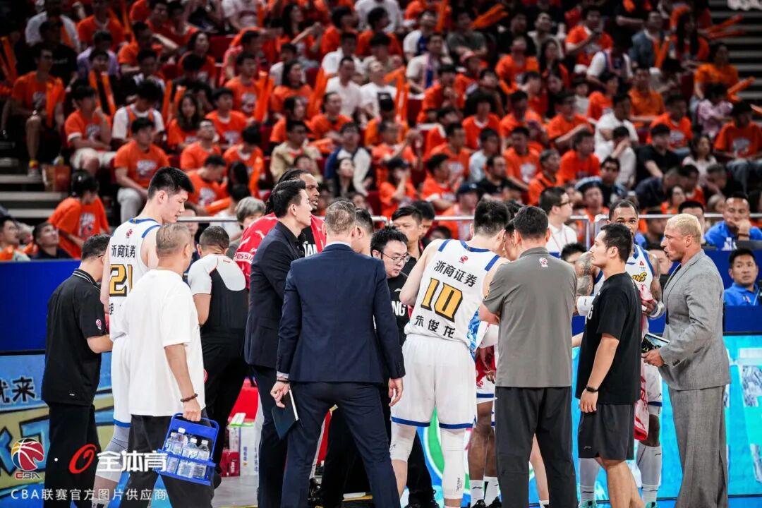 里姆：比利时本身实力很强，今天场上的球权走势也大多偏向他们