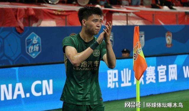 换亚马尔上也没用，西班牙被佛得角逼平，对面的大巴摆得太严实